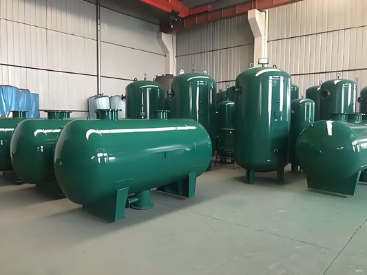 W pionowych i poziomych zbiornikach gazowych przemysłowych obowiązują rygorystyczne normy bezpieczeństwa